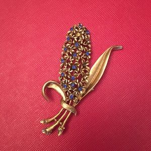 Vintage circa 1950s Floral Brooch